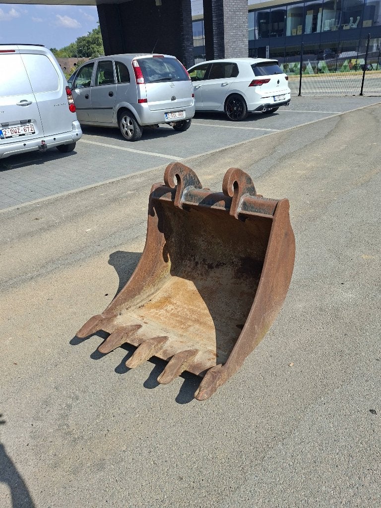 Godet de pelleteuse 80cm avec dent, Zakelijke goederen, Machines en Bouw | Kranen en Graafmachines, Ophalen