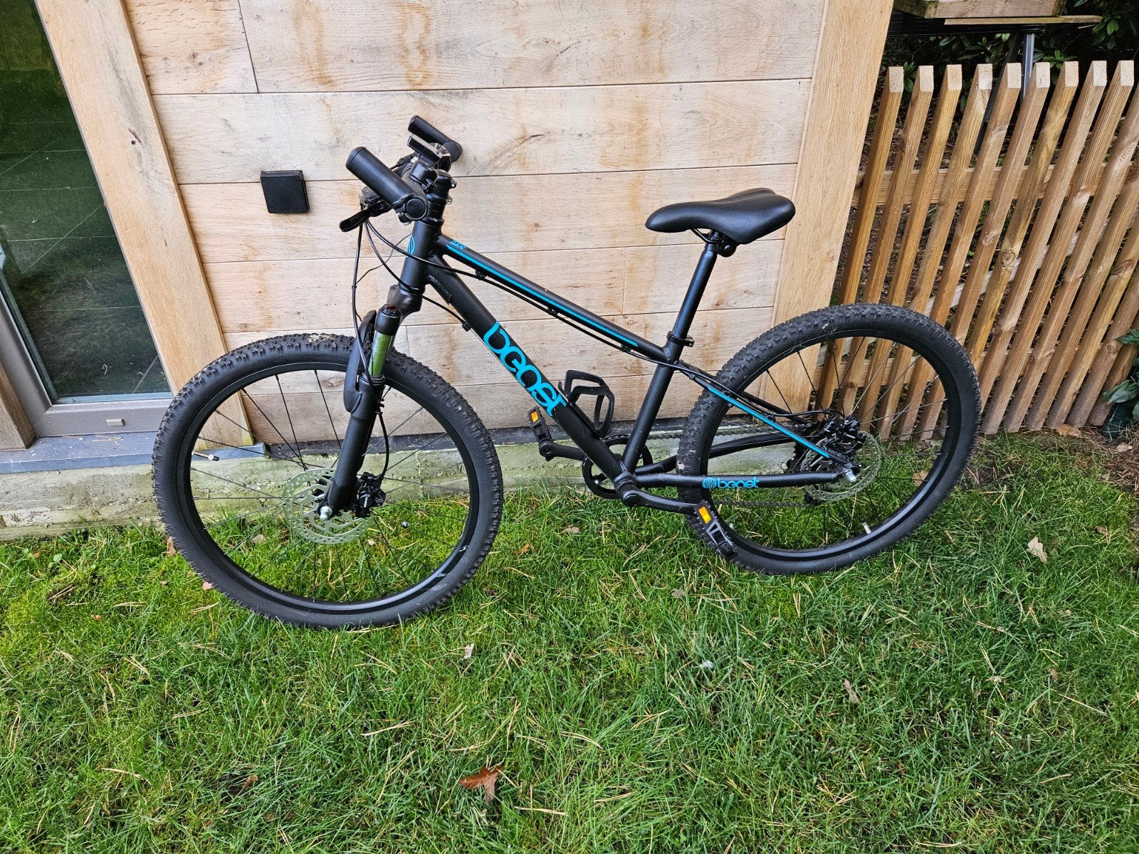 mountainbike beast 24 inch, Fietsen en Brommers, Ophalen