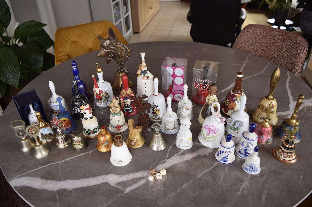 collection de cloches de table, Collections, Collections complètes & Collections, Enlèvement ou Envoi