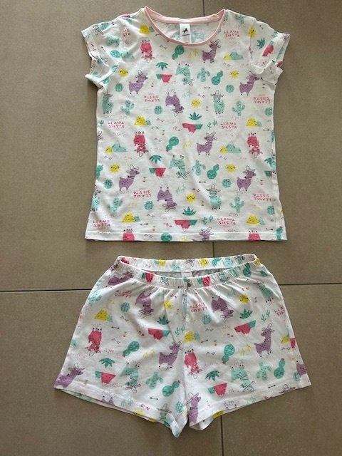 Pyjama C&A maat 134, Enfants & Bébés, Vêtements enfant | Taille 134, C&A, Enlèvement ou Envoi, Comme neuf, Vêtements de nuit ou Sous-vêtements
