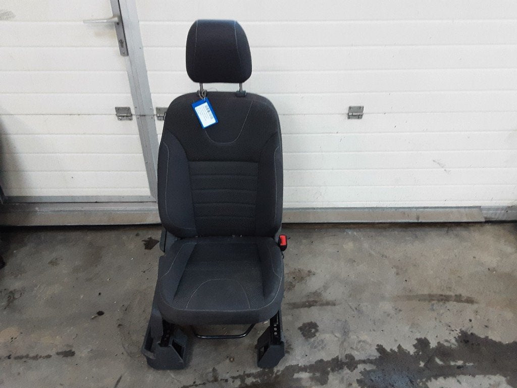 STOEL RECHTS VOOR Ford Kuga II (DM2) (01-2012/06-2019), Gebruikt, Ford