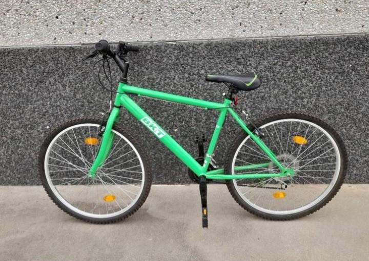 Bkt fiets max 1 km op de fiets gereden., Enlèvement