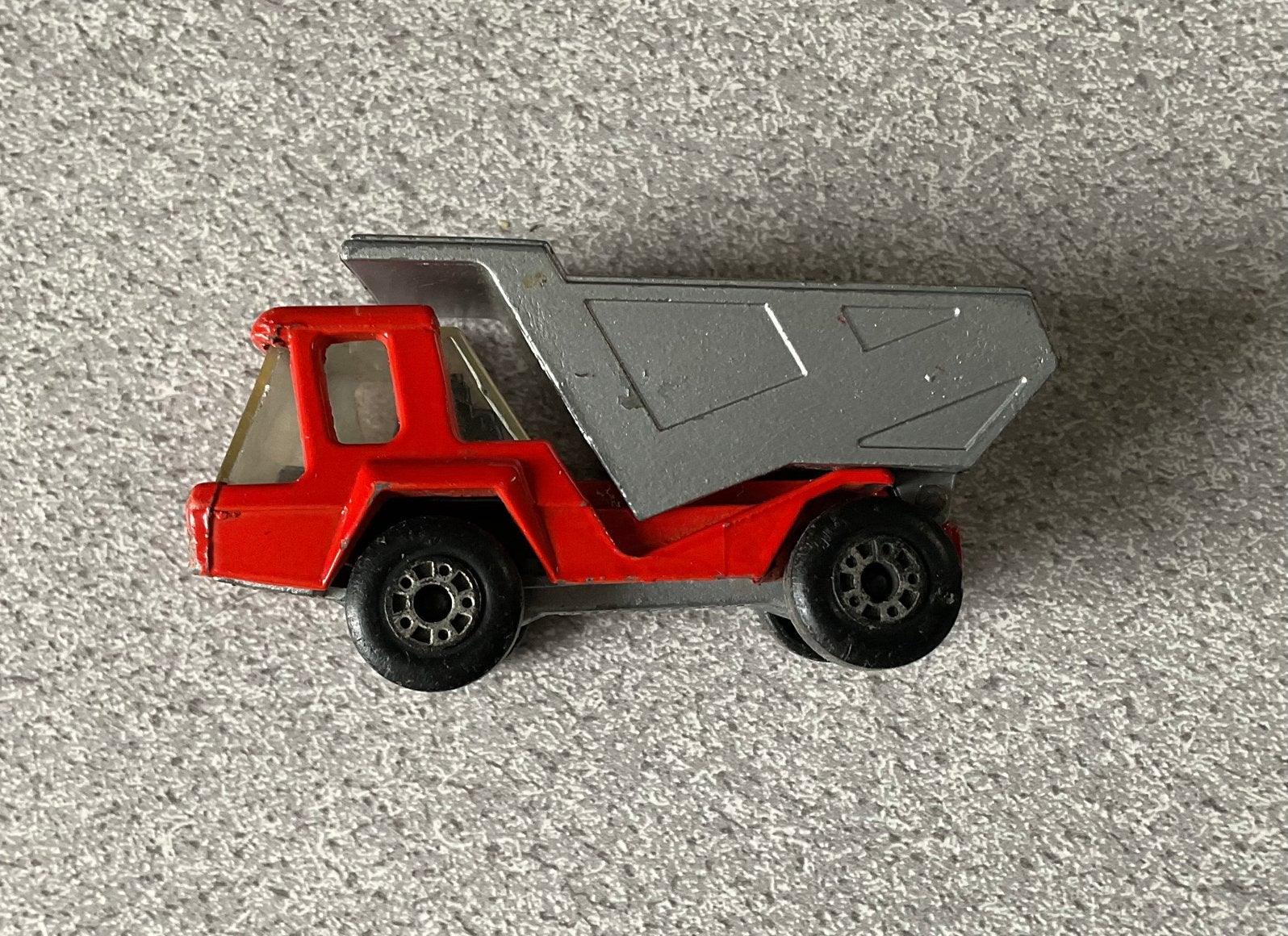 Matchbox camion benne, Hobby en Vrije tijd, Modelauto's | 1:87, Ophalen, Gebruikt, Matchbox