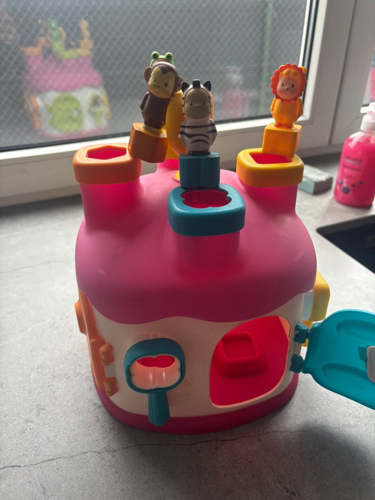 Smoby sorteerhuisje/ vormenstoof, Kinderen en Baby's, Ophalen, Zo goed als nieuw