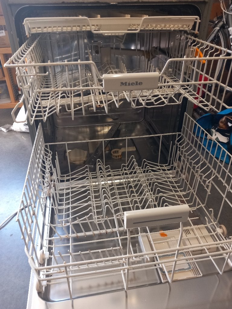 Miele vaatwas, Enlèvement, Utilisé, Encastré, Moins de 85 cm