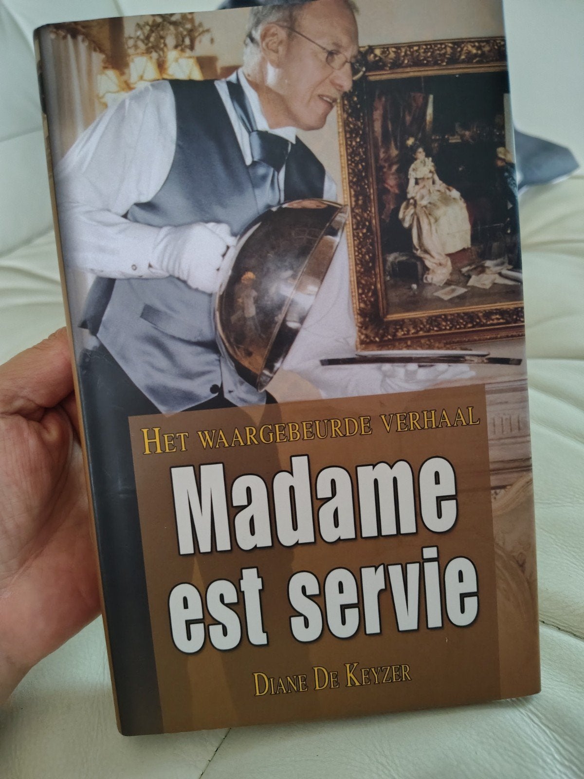 madame est servie, Boeken, Verzenden, Zo goed als nieuw