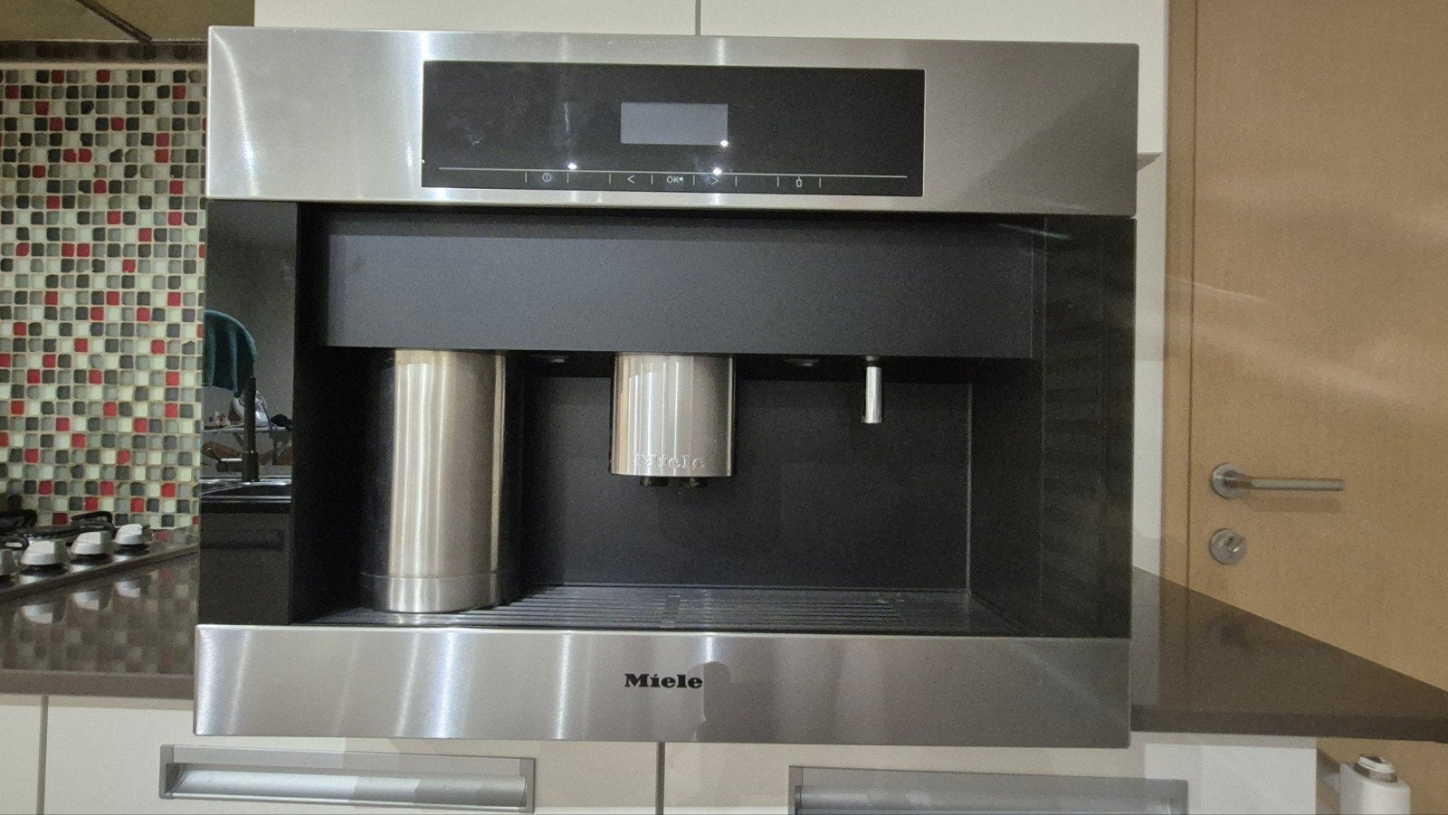 Miele inbouw koffimachine, Elektronische apparatuur, Koffiezetapparaten, Ophalen