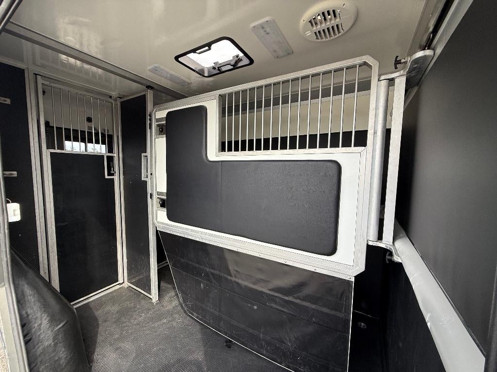 RENAULT | HORSETRUCK | 2023 | STX | STALLION 5XL | 69d KM, Enlèvement, Comme neuf, Autres matériaux, Autres types