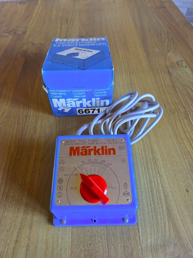 Märklin 6671 H0 Transformator 16 VA, Hobby en Vrije tijd, Modeltreinen | H0, Gebruikt, Ophalen of Verzenden, Märklin, Transformator of Voeding