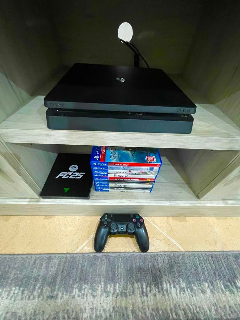 Ps4 slim, Games en Spelcomputers, Ophalen of Verzenden, Zo goed als nieuw, Slim