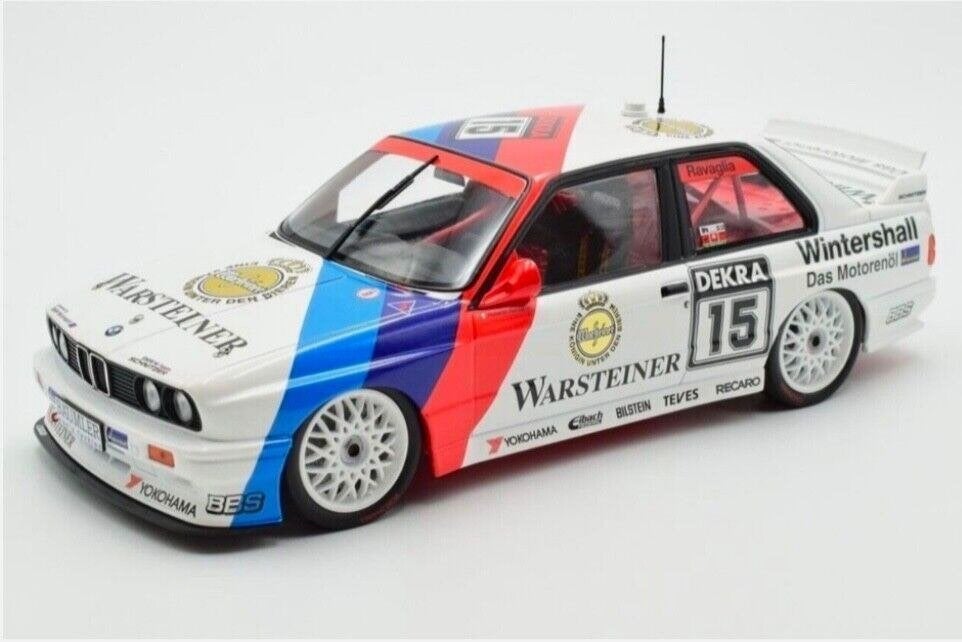 BMW M3 E30 DTM #15 Heritage Collection BMW Dealer 1/18 NEW, Enlèvement ou Envoi, Neuf, Voiture, MiniChamps