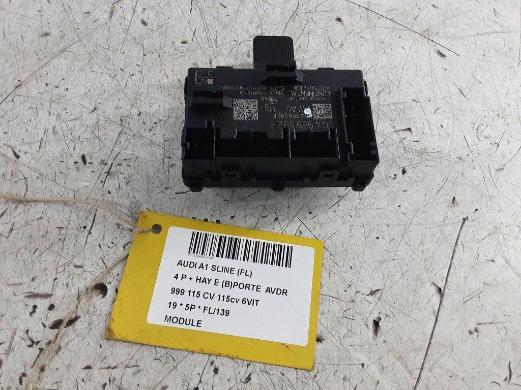 UNITE ELECTRONIQUE Audi A1 Sportback (GBA) (5Q4959592F), Mevr. I. Hauben, Audi, Utilisé, Rue de l'Espoir 34 34
4030  GRIVEGNÉE, BE
