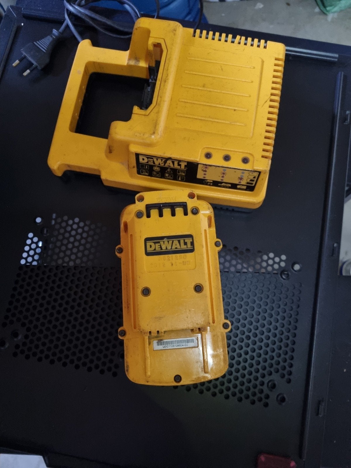 Dewalt 36v +charger