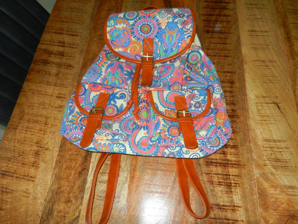 Te koop NIEUWE rugzak !, Handtassen en Accessoires, Tassen | Rugtassen, Ophalen, Nieuw