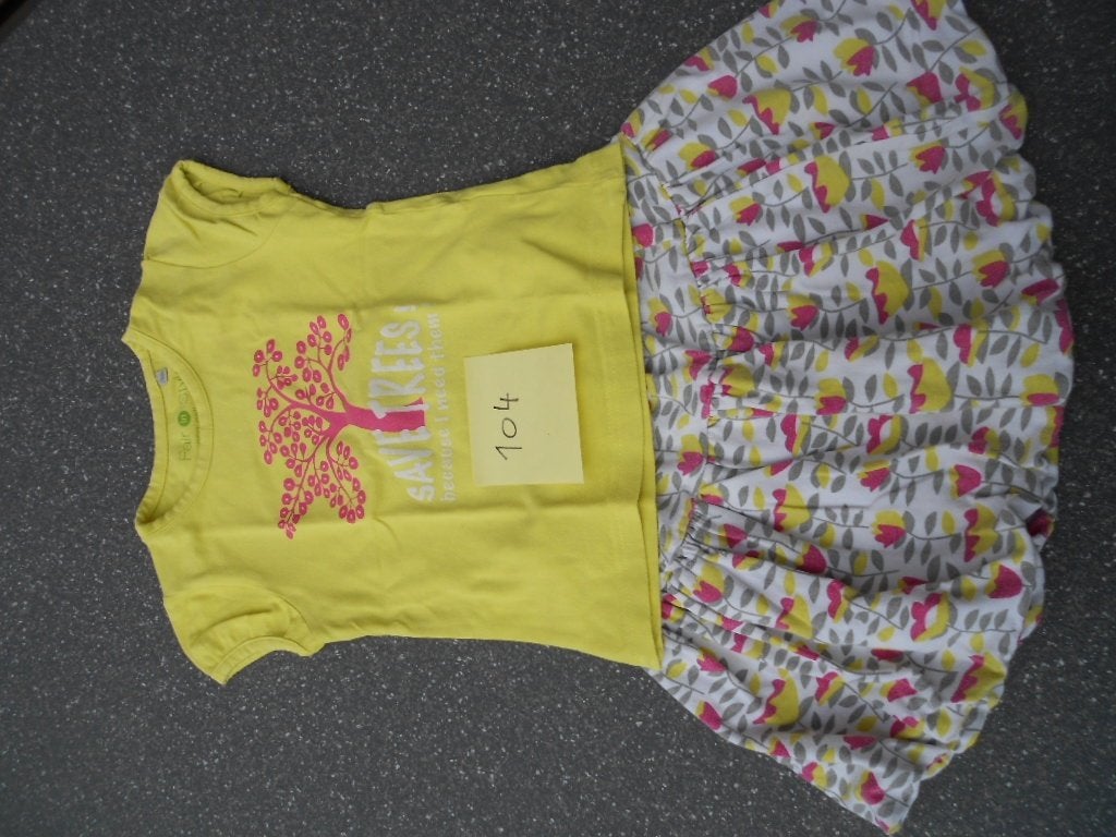 lot de 2 JBC taille 98, Enfants & Bébés, Vêtements enfant | Taille 98, Robe ou Jupe, Enlèvement ou Envoi, JBC, Utilisé
