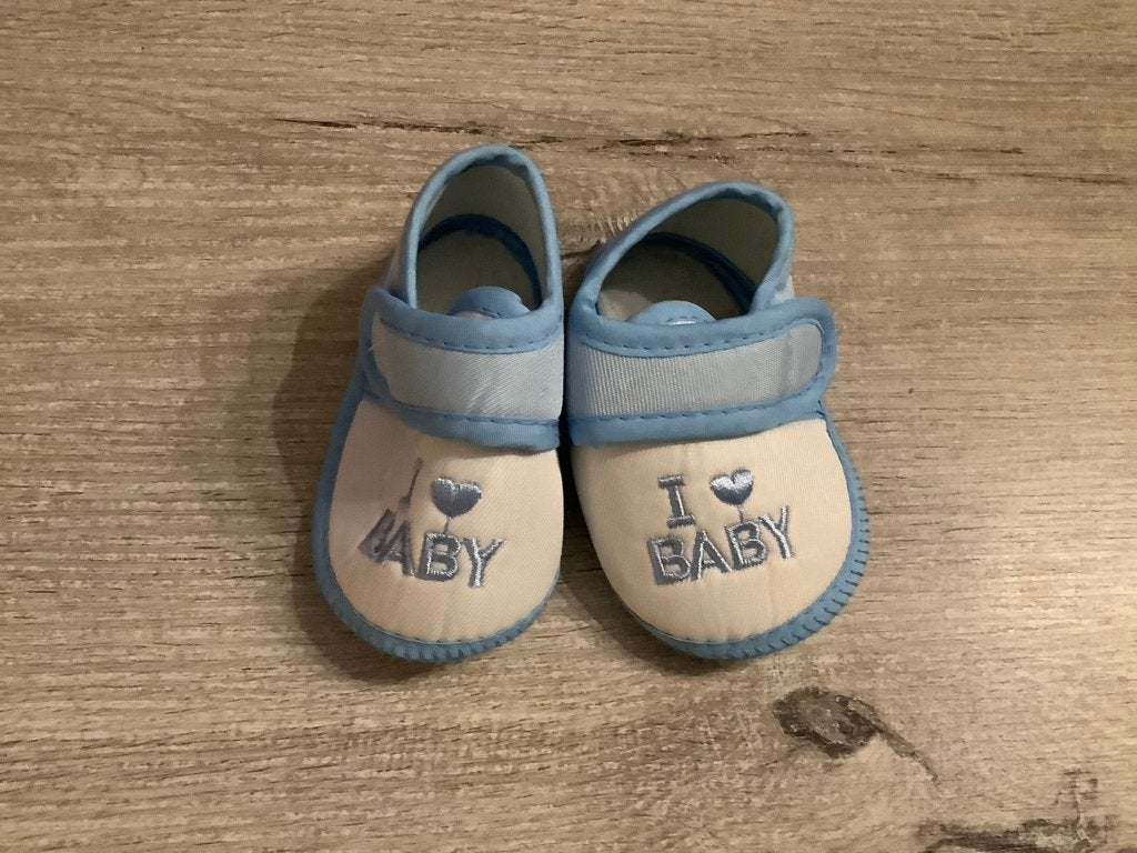 J'adore les chaussures pour bébés d'abord, Enfants & Bébés, Garçon ou Fille, Enlèvement ou Envoi, Onbekend, Bottines