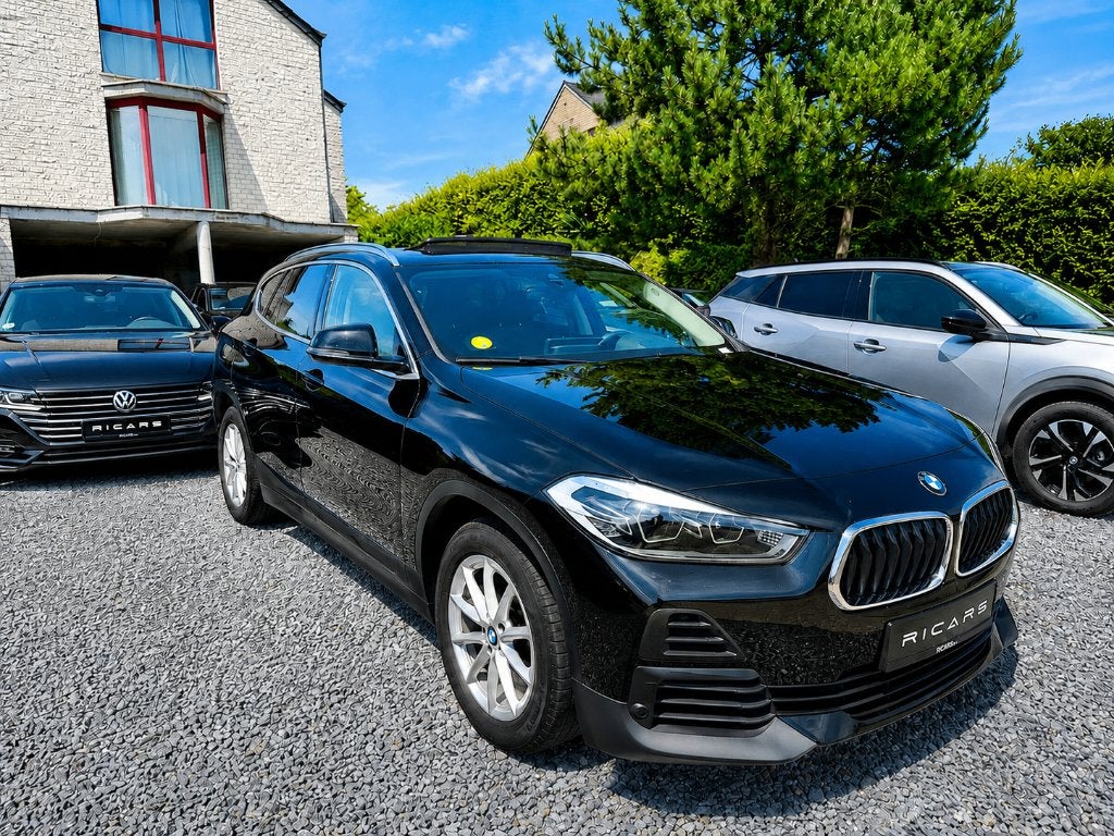 BMW X2 sDrive18d Panora Camera Cuir Carplay Carnet GARANTIE, Autos, BMW, Euro 6, Entreprise, Garantie prolongée, Phares entièrement LED