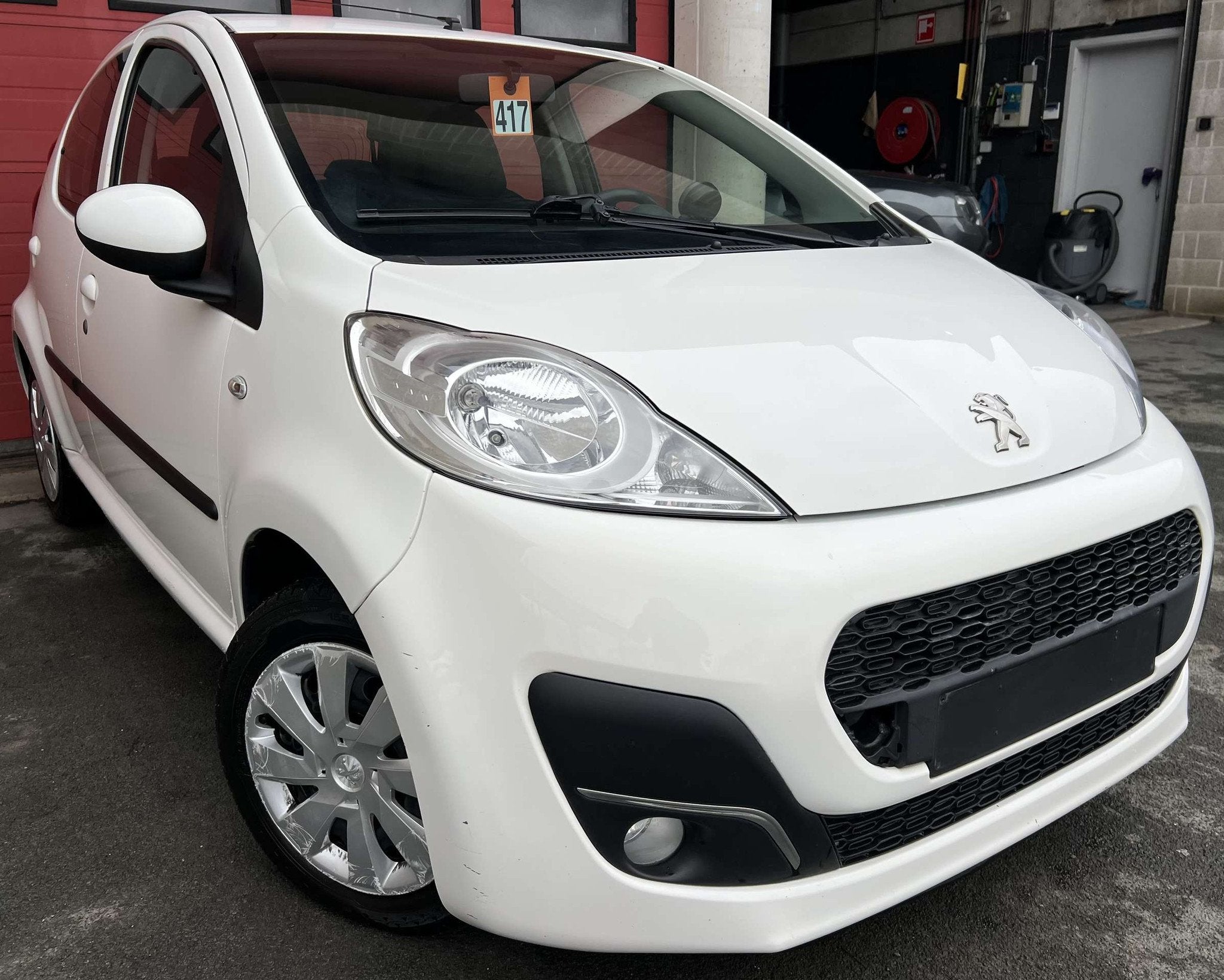 Peugeot 107 1.0i Envy + CAR-PASS + GARANTIE, Euro 5, Entreprise, Boîte manuelle, Noir