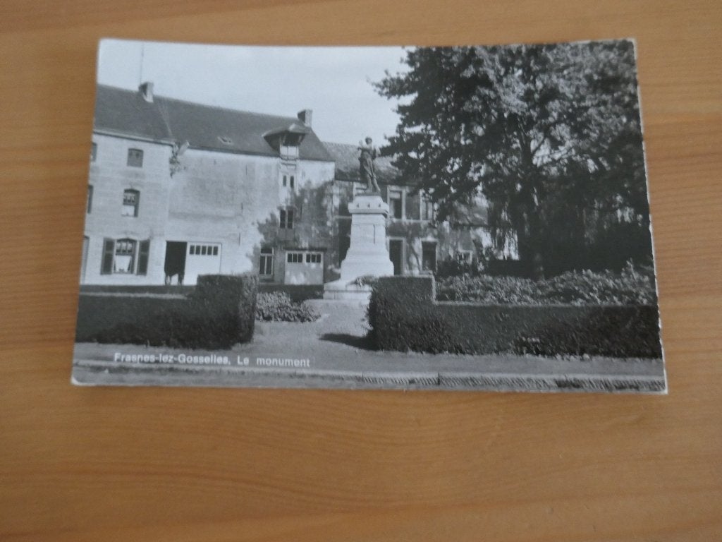 Les Bons Villers Frasnes-lez-Gosselies le monument, Enlèvement ou Envoi, Affranchie, Hainaut