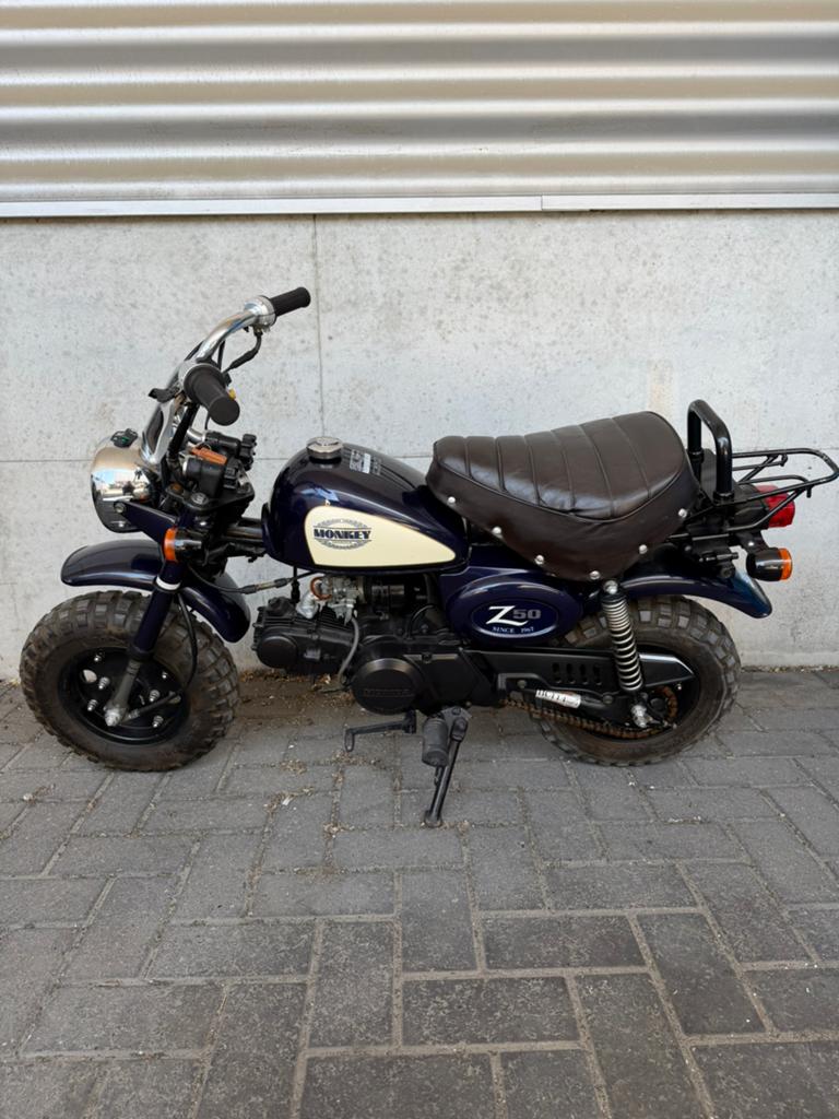 Te koop: Originele Honda Monkey Z50j2 Blue Cream!, Fietsen en Brommers, Brommers | Honda, Ophalen