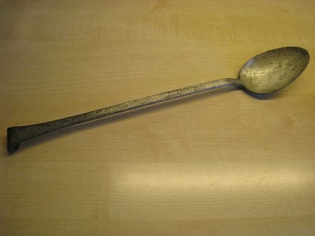 Grande cuillère ancienne et robuste, longueur 42,5 cm, de la, Enlèvement