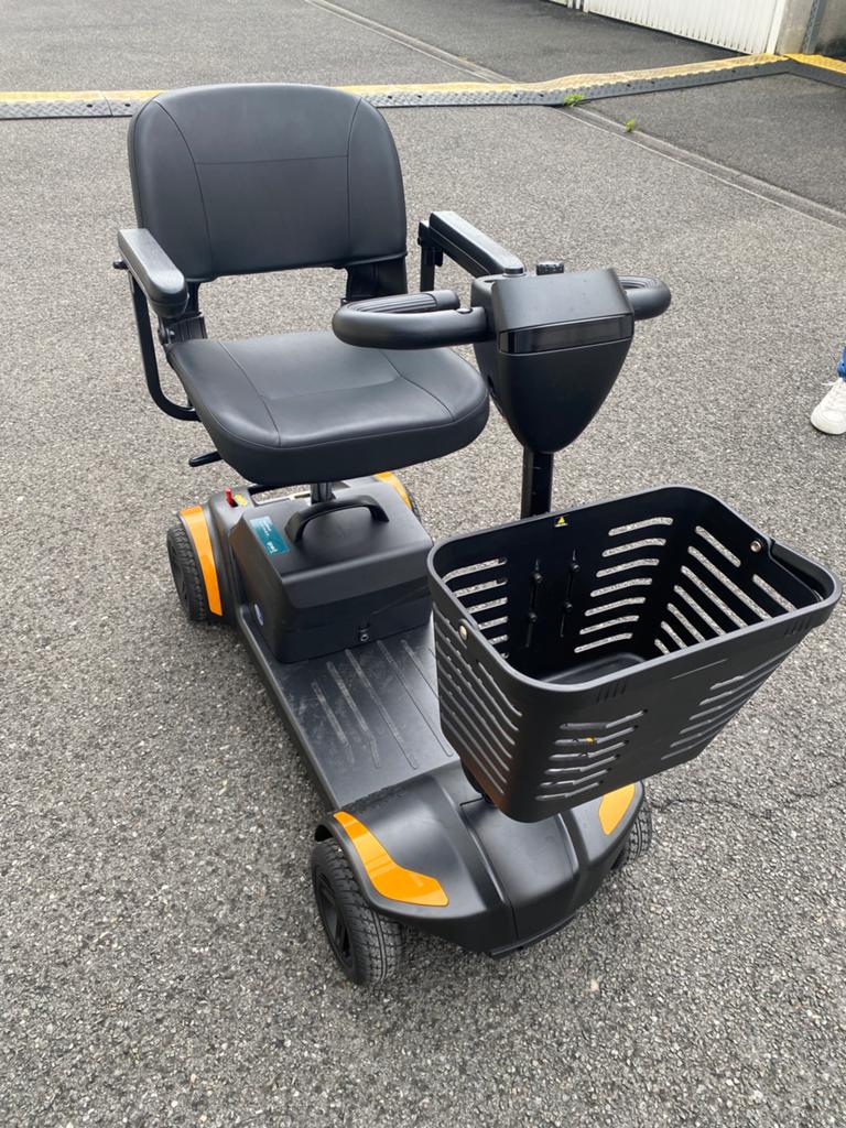 Scootmobiel, Diversen, Brommobielen en Scootmobielen, Ophalen, Zo goed als nieuw, 16 t/m 25 km, 11 t/m 15 km/u