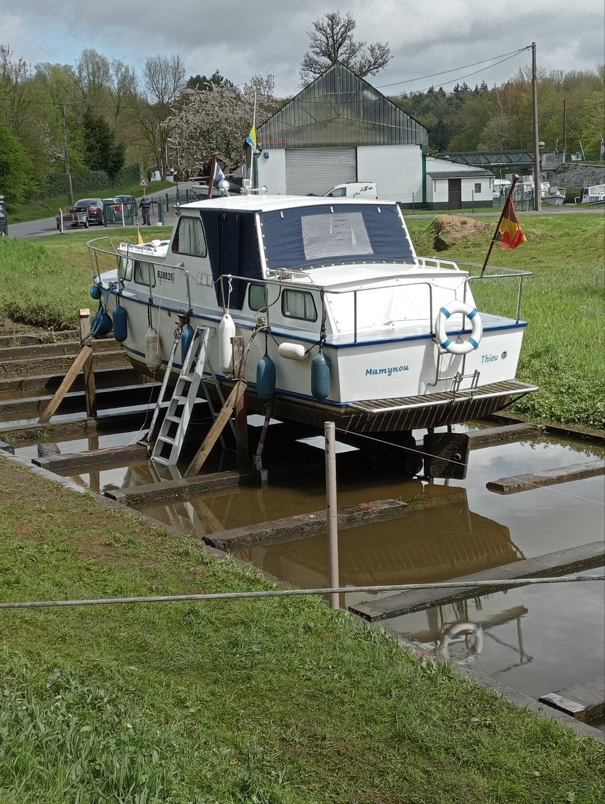 Magnifique vedette acier Michot 9,60m prête à naviguer, Diesel, Moteur in-bord, Yacht à moteur, Propulseur d'étrave