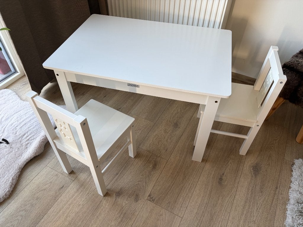 Kindertafel + twee stoeltjes, Ophalen, Gebruikt, Tafel(s)