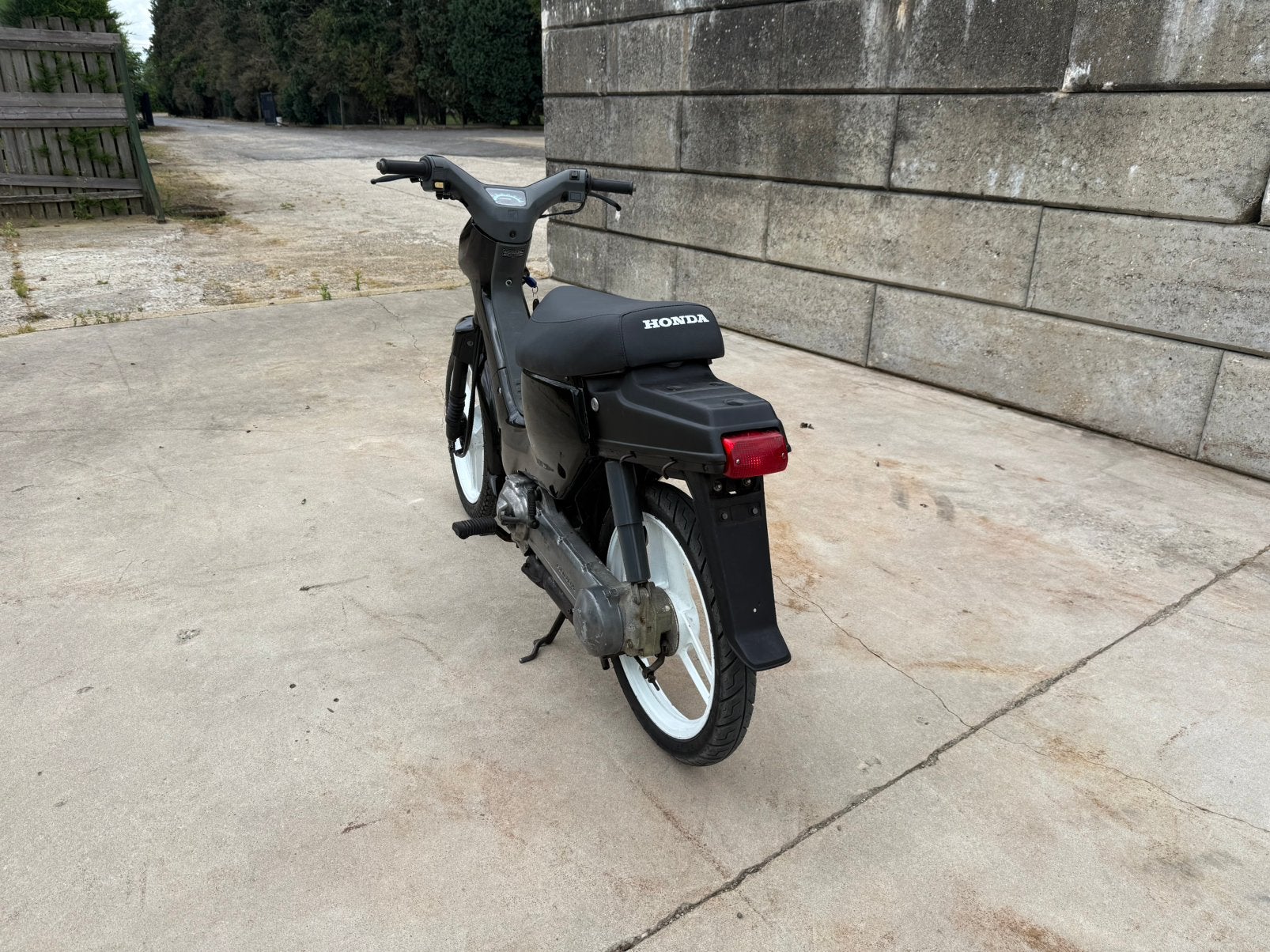 Honda wallaroo, Vélos & Vélomoteurs, Cyclomoteurs | Honda, Enlèvement, Comme neuf