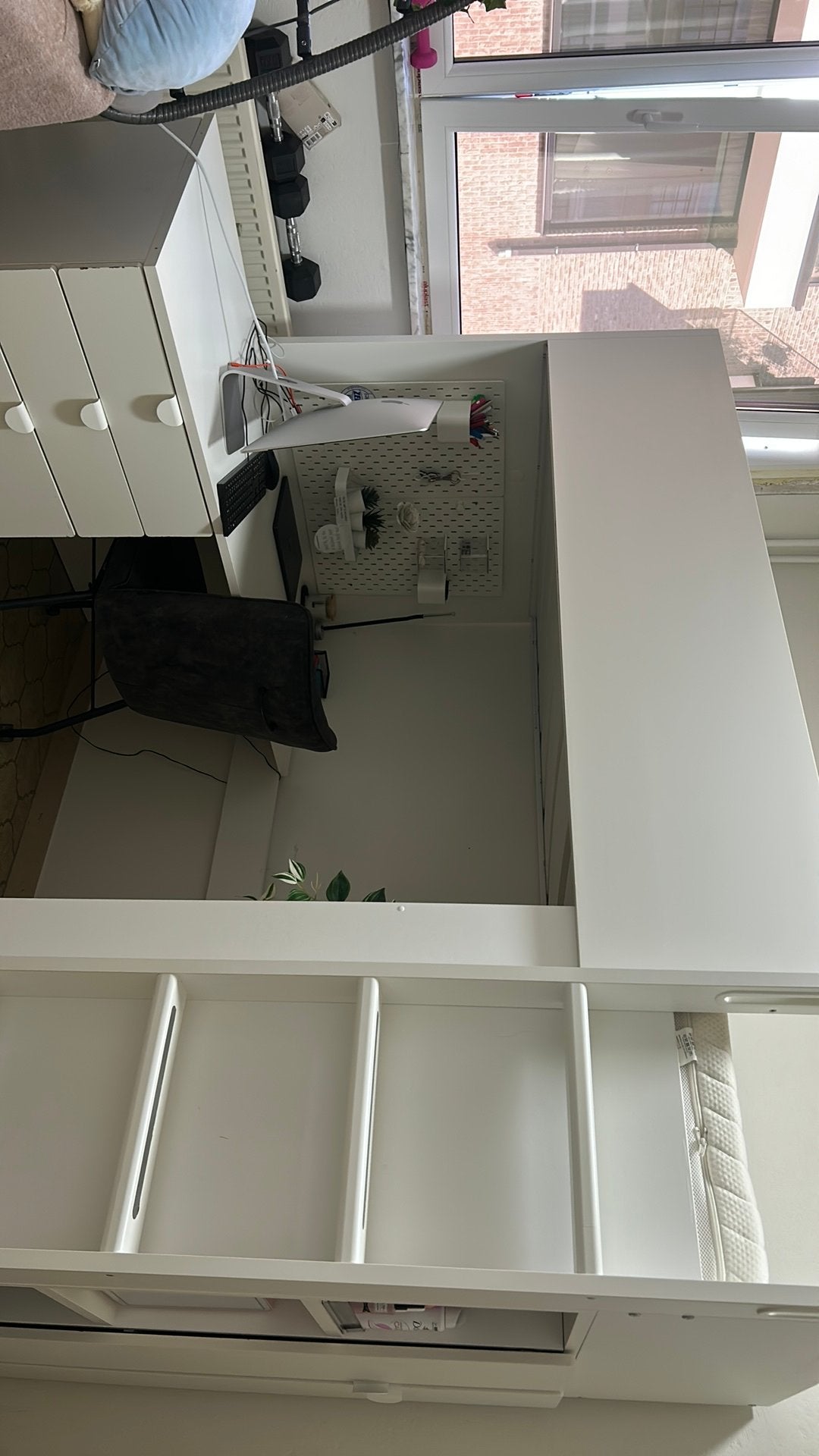 Mooie, witte stapelbed met veel opbergruimte en bank eronder, Ophalen, Gebruikt, Eenpersoons, Wit