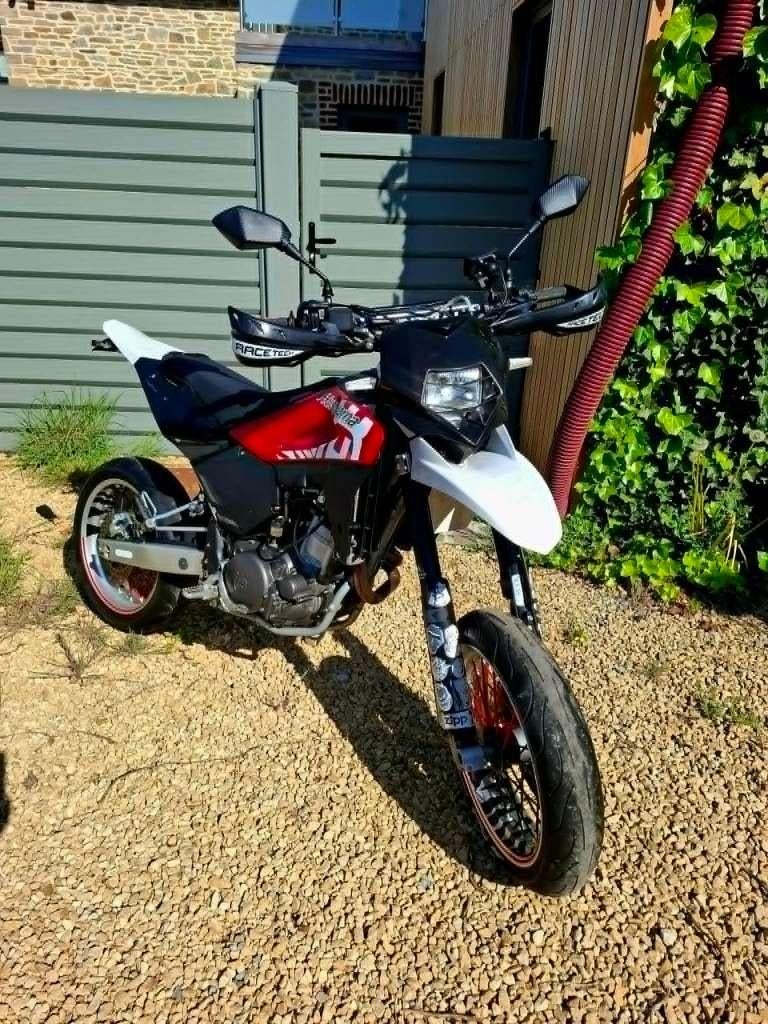 Husqvarna SM 610ie, Motoren, Motoren | Husqvarna, Sportuitlaat, Particulier, Meer dan 35 kW, 1 cilinder