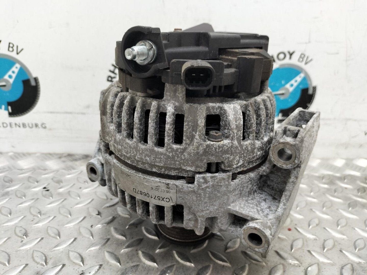 OPEL VECTRA 2.2-16V Comfort DYNAMO 2004, Enlèvement ou Envoi, Utilisé, ARN reconnu