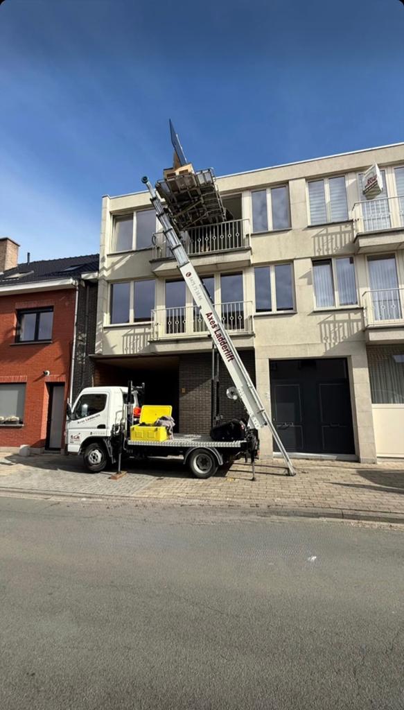Heeft iemand verhuislift nodig 0475751666, Bricolage & Construction, Échelles & Escaliers, Enlèvement, Comme neuf