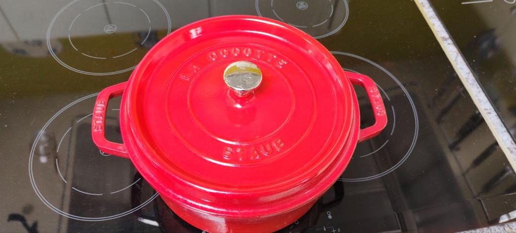 Casserole en fonte, Fonte