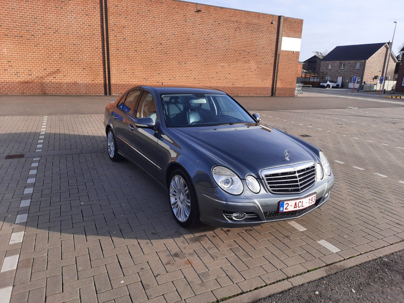 Mercedes E280 sport pack 4 matic, Autos, Cuir, Argent ou Gris, Achat, 4 portes