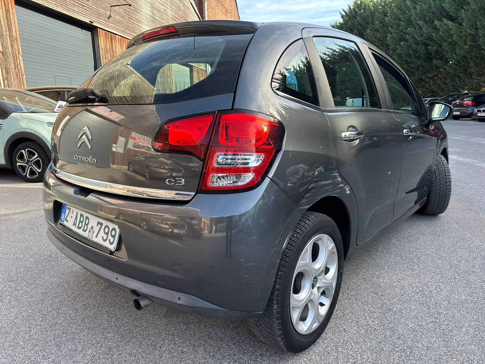 CITROËN C3 88 000 1.2 exclusiv dégât Carroserie, Euro 5, 50 kW, Zwart, Elektrische ramen