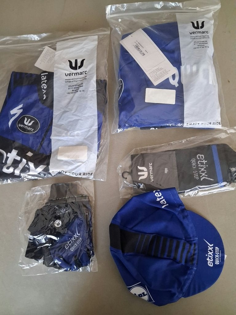 Pakket koerskleding Maat L trui, broek,sokken, handschoenen, Heren, Nieuw, Ophalen of Verzenden, L