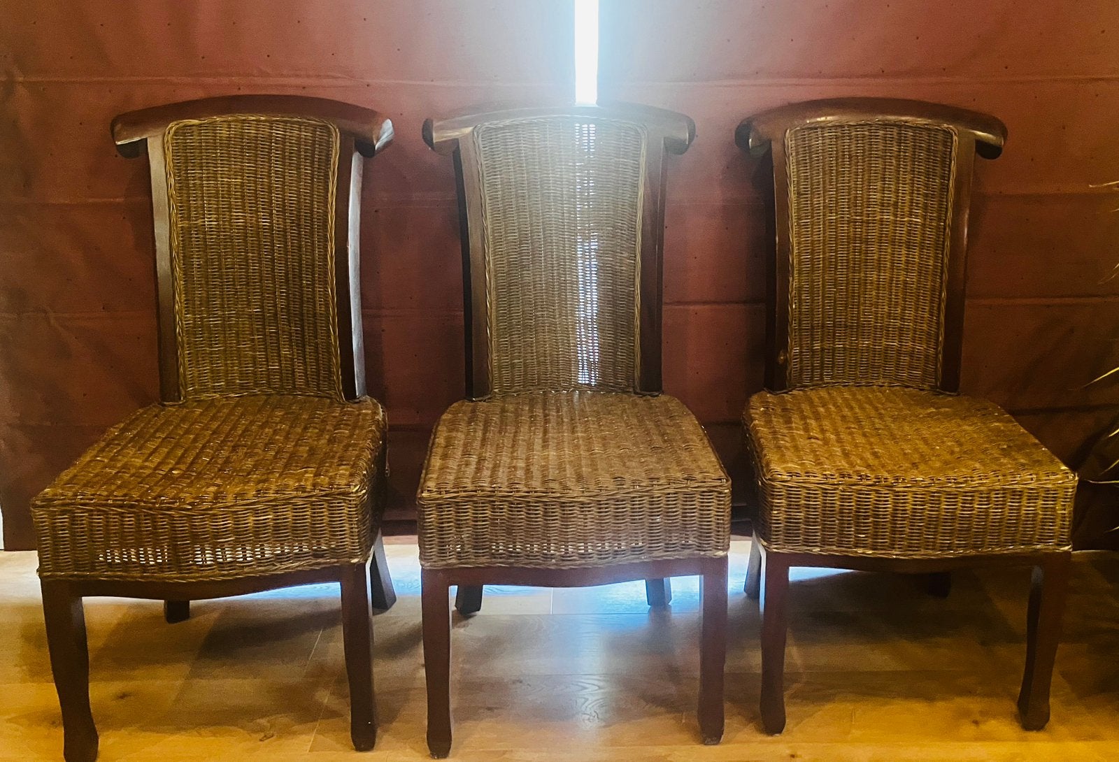 Lot de 3 chaises en bois massif/assise et dossier en rotin, Enlèvement