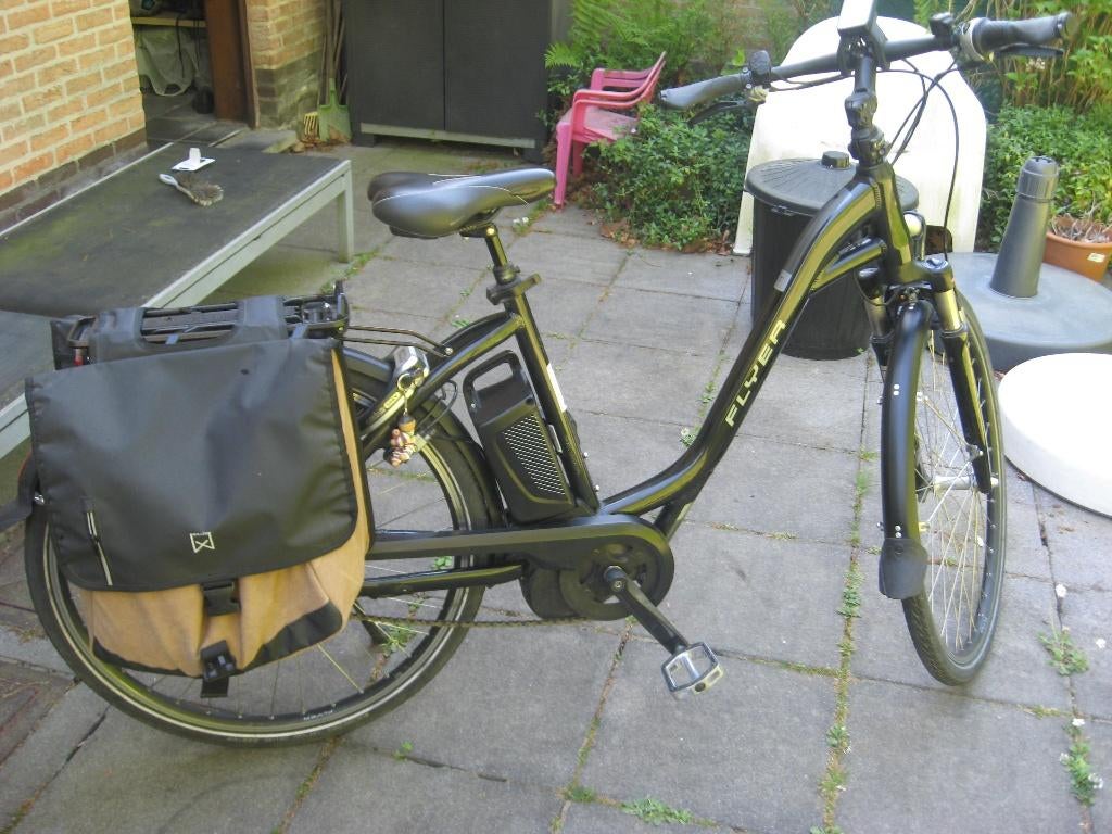 Flyer  T 8   damesfiets, Fietsen en Brommers, Elektrische fietsen, Zo goed als nieuw, 51 tot 55 cm, 50 km per accu of meer, Ophalen