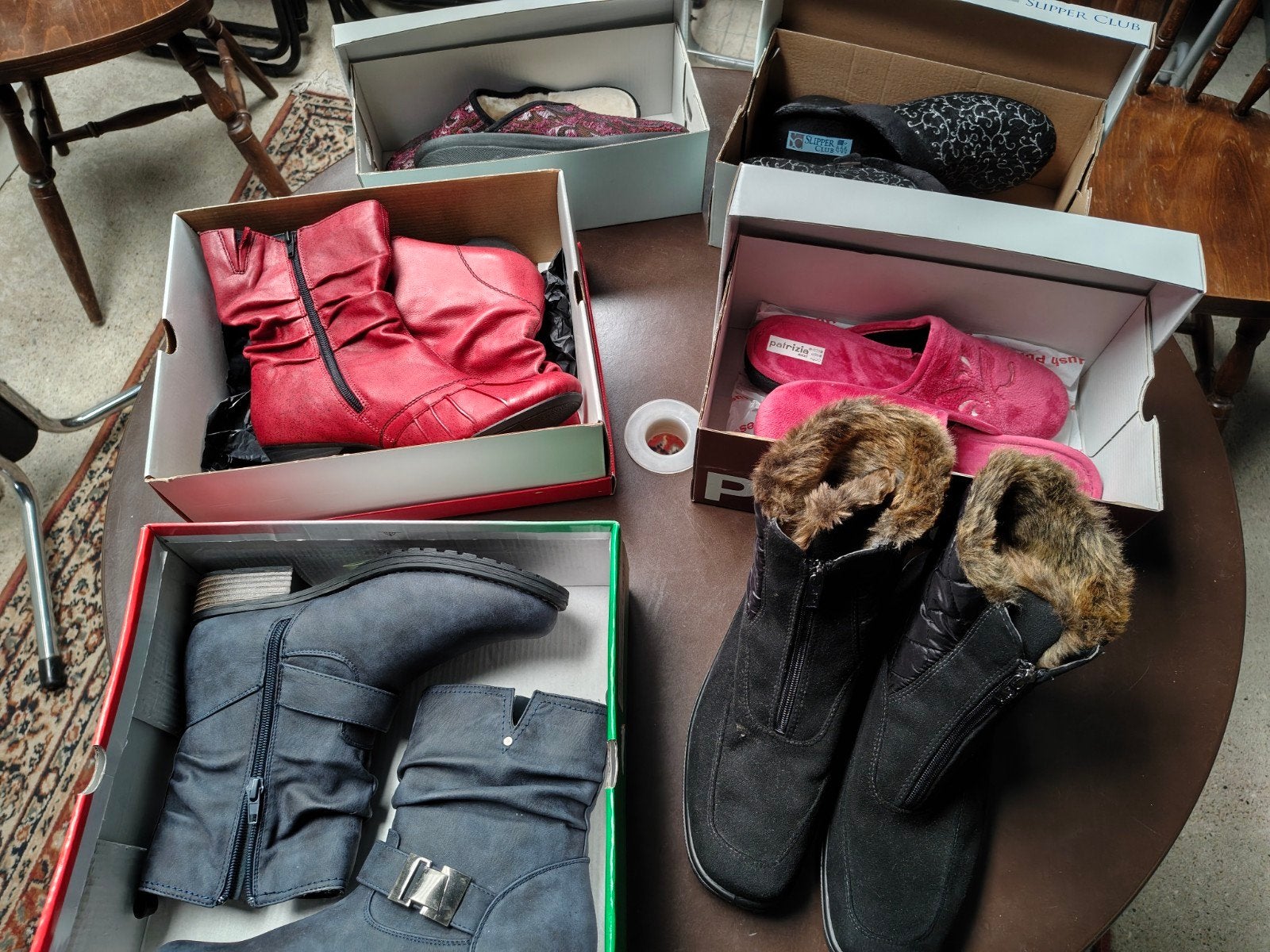 schoenen/ pantoffels, Enlèvement ou Envoi