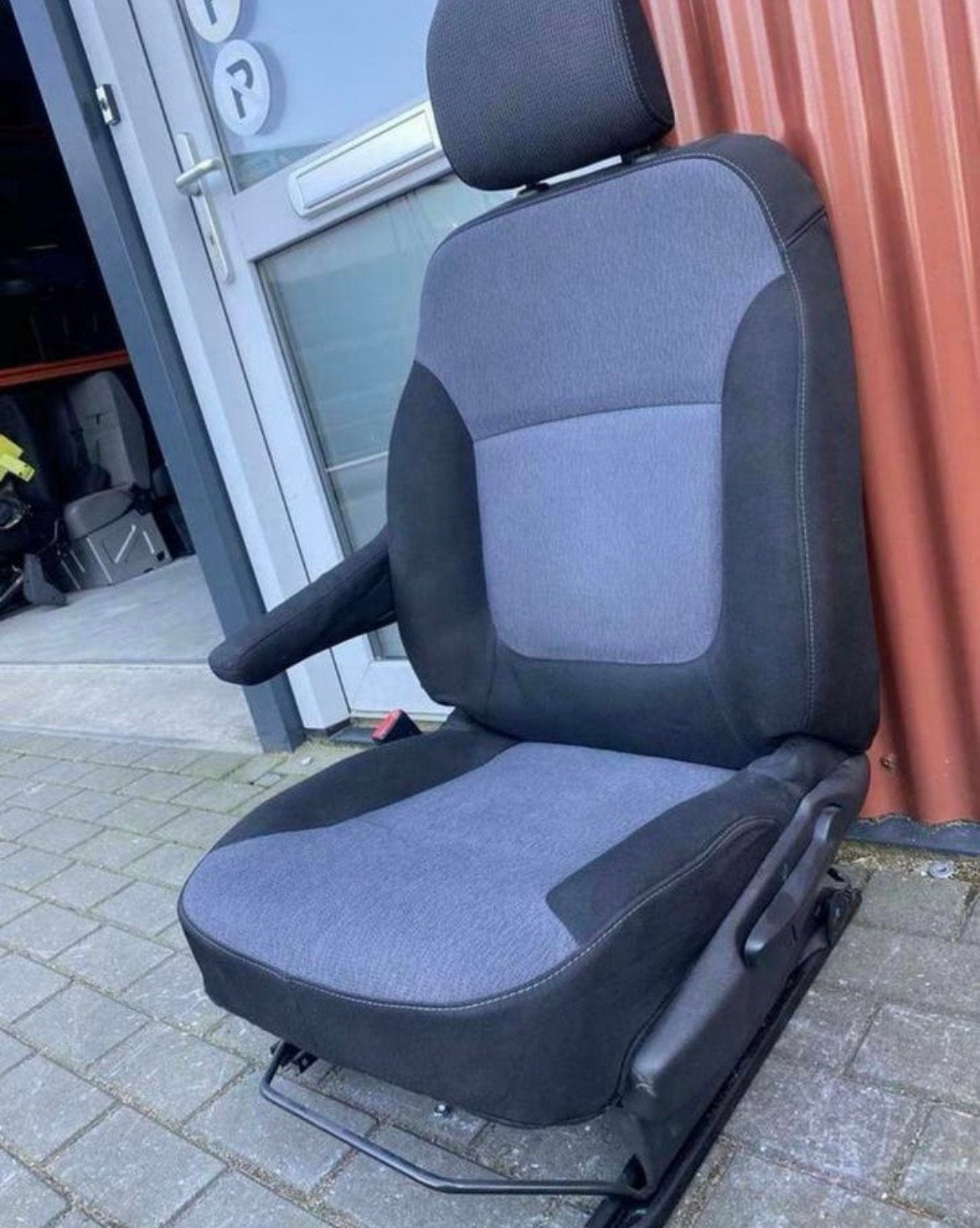 Bestuurdersstoel stoel Renault Trafic Opel Vivaro Talento NV, Auto-onderdelen, Interieur en Bekleding, Fiat, Nissan, Opel, Renault
