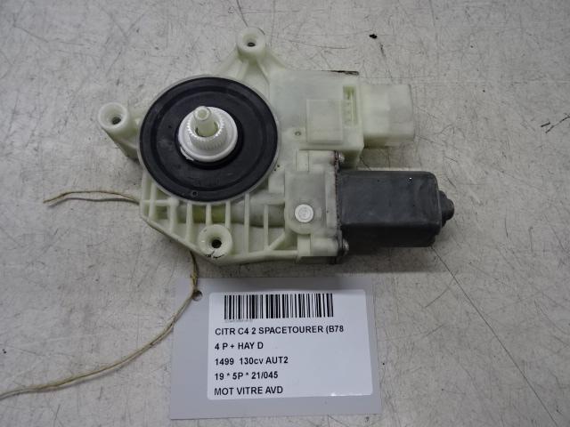 MOTEUR LEVE VITRE ELECTRIQUE AVANT DROIT (9825709680), Autos : Pièces & Accessoires, Carrosserie & Tôlerie, Citroën, Avant, Droite