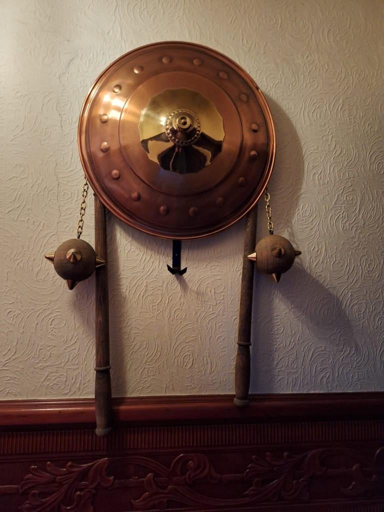 bouclier + fleaux d armes, Ophalen, Koper