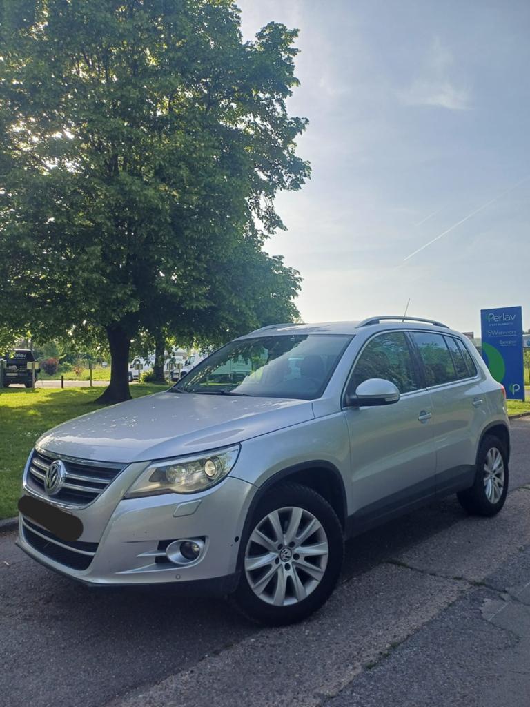 Volkswagen tiguan 2L 4x4 jaar 2010 euro5, Auto's, Volkswagen, Euro 5, 500 g/km, Zwart, 4 cilinders