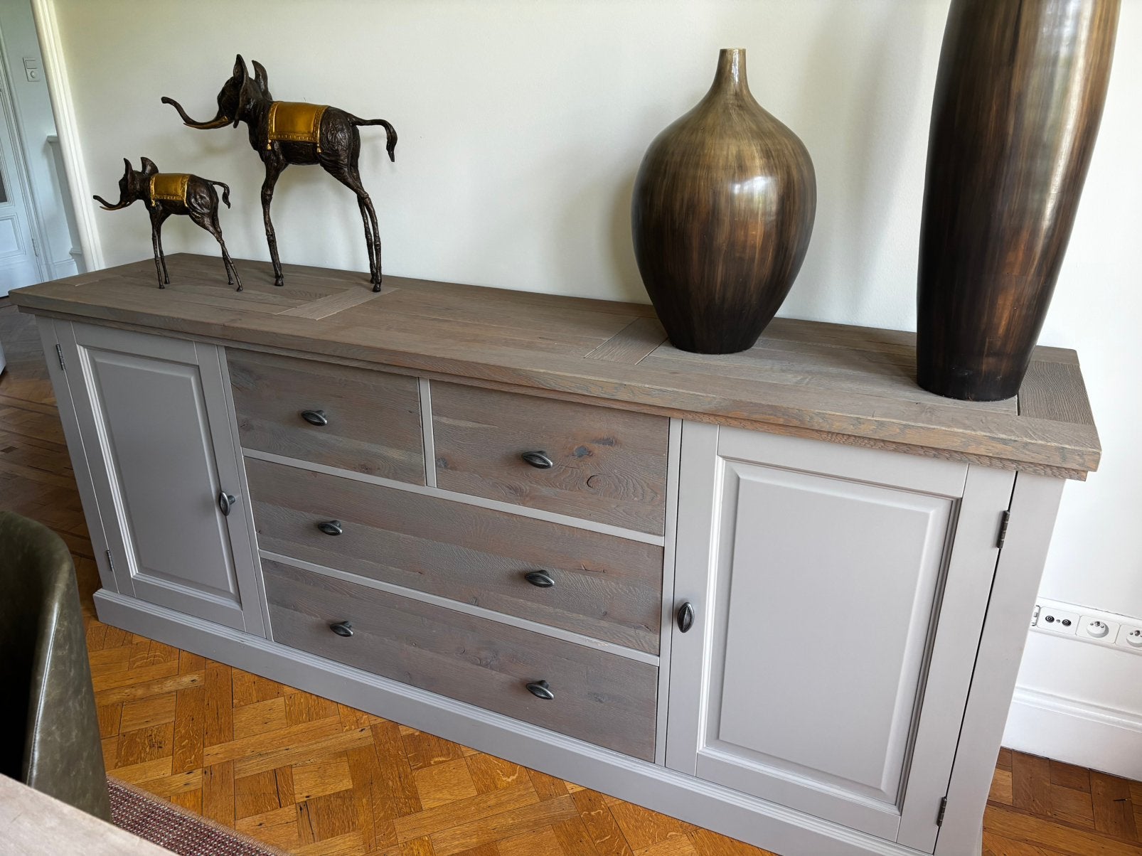 Commode landelijke stijl 220 cm L x 50 cm B x 92 cm H, Ophalen, Zo goed als nieuw