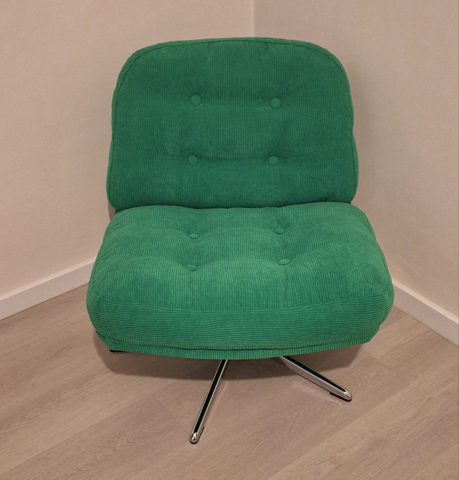 Draaistoel groen, Enlèvement