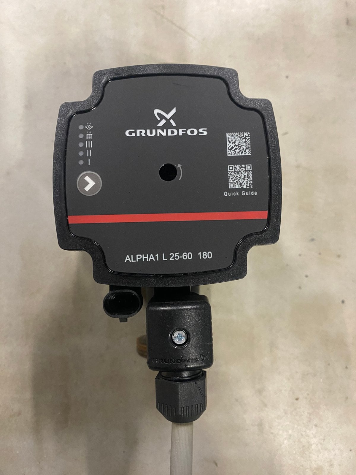 Grundfos alpha 1 pomp en expantievat 25L, Ophalen, Zo goed als nieuw