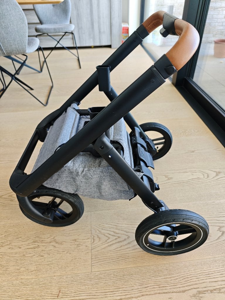 Dubatti kinderwagen + optie autozit, Gebruikt, Combiwagen, Luchtbanden, Ophalen