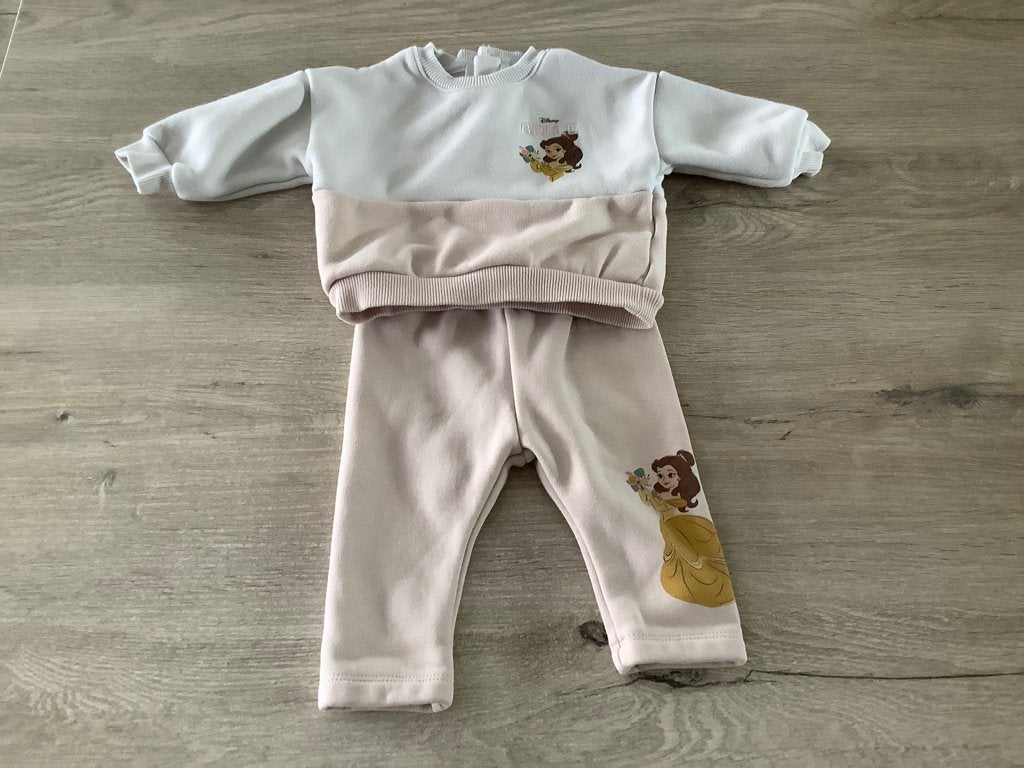 Disney Belle en het beest baby 2 delig pakje (maat 62), Gebruikt, Meisje, Disney Baby, Ophalen of Verzenden