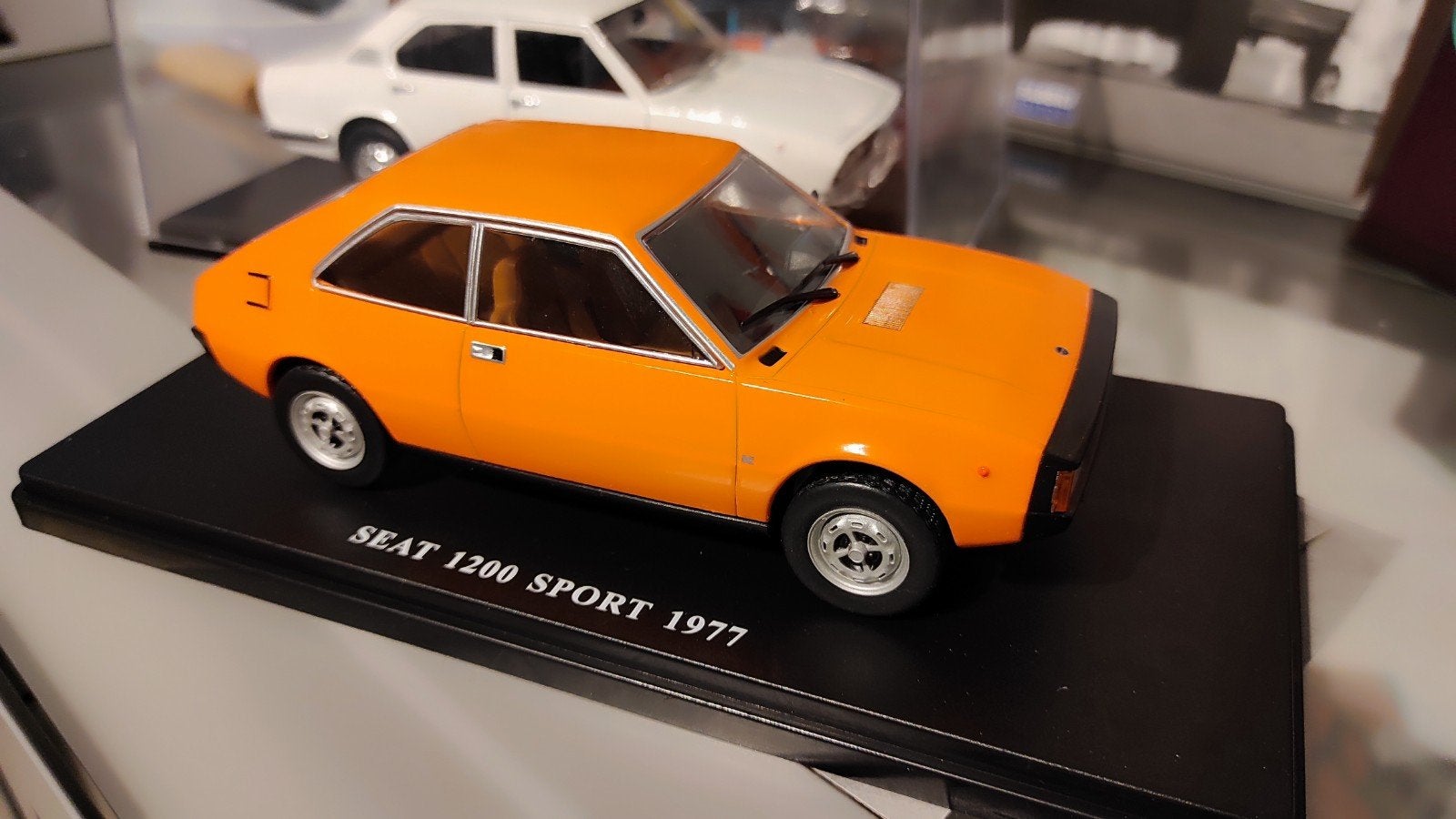 Seat 1200 Sport orange 1977, 1:24 sous blister, Enlèvement ou Envoi